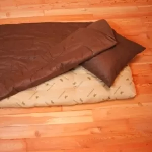 Матрац,  подушка и одеяло.